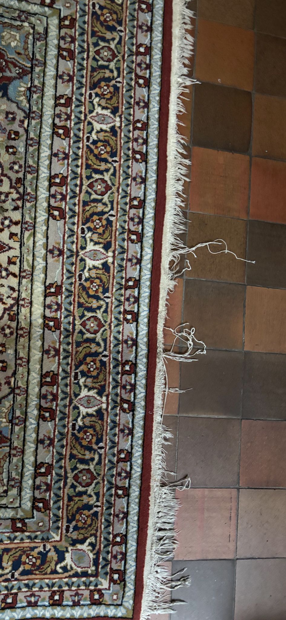 Tapis lavé et restauré en atelier